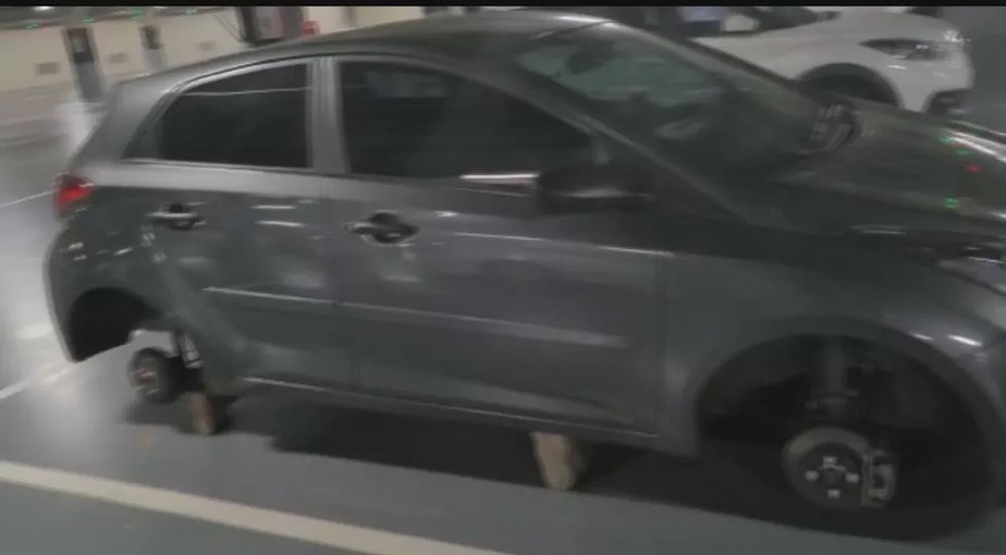 Motorista de aplicativo furta pneus de carro em estacionamento de shopping