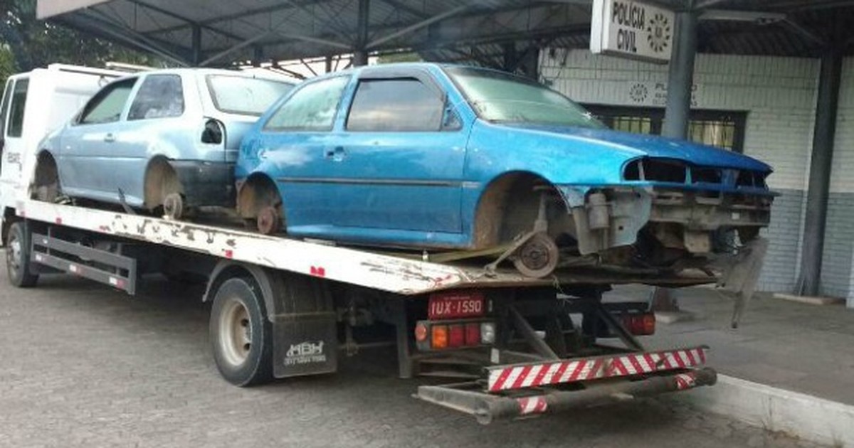G1 Polícia Civil fecha desmanche ilegal de veículos em Porto Alegre notícias em Rio Grande G1 Polícia Civil fecha desmanche ilegal de veículos em Porto Alegre notícias em Rio Grande