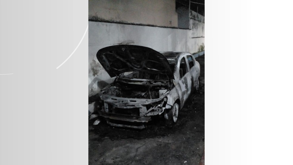 Carro da casa de apoio de Jacareacanga é incendiado em Santarém — Foto: Redes Sociais