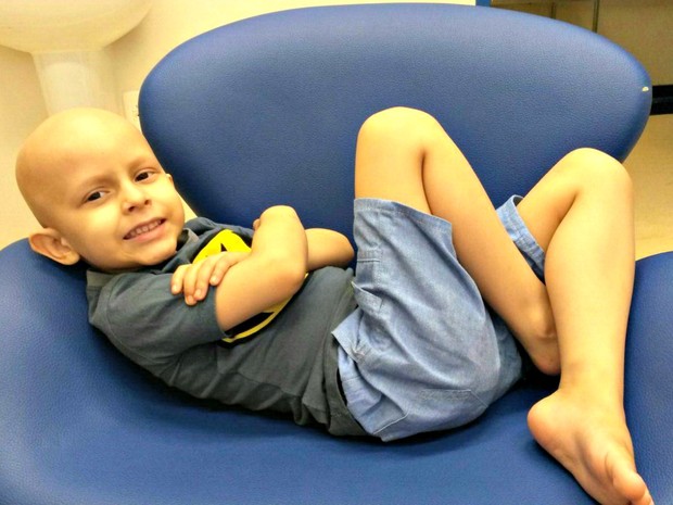 Menino Daniel faz tratamento contra um câncer nos rins há um ano (Foto: Arquivo pessoal)