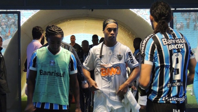 O último 10 - Ronaldinho Gaúcho - Mesa de Bar do Grêmio