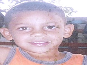 Emivaldo Brayan, de 4 anos, desaparece em Indiara, Goiás (Foto: Reprodução/ TV Anhanguera)