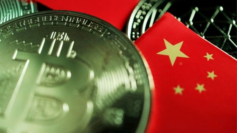 Banco Central da China anunciou que todas as transações de criptomoedas são consideradas ilegais no país (Foto: Reuters via BBC)