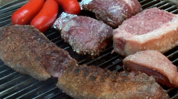 Clube entrega carnes especiais para assinantes  (Foto: Reprodução)