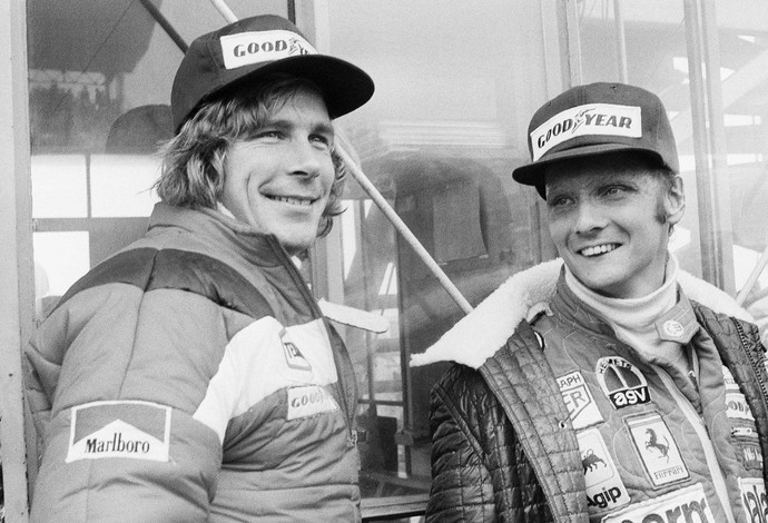 James Hunt e Niki Lauda GP do Japao 1976 (Foto: AP Images)