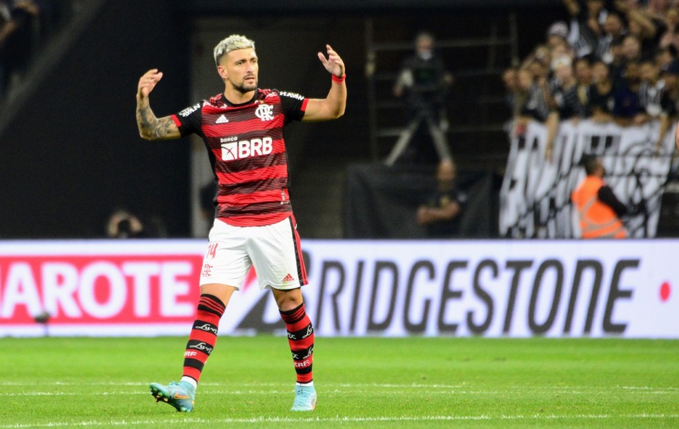 Arrascaeta vê participação de Dorival na evolução do Flamengo: A gente começou a acreditar