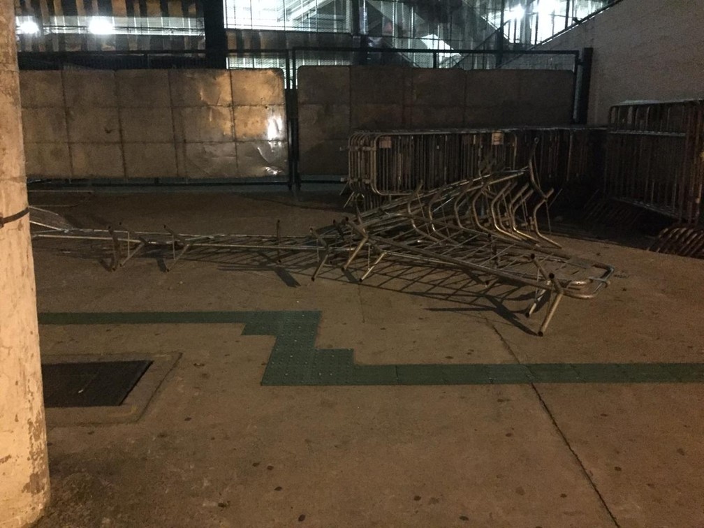 Vandalismo na arena do Palmeiras � Foto: Fabr�cio Crepaldi