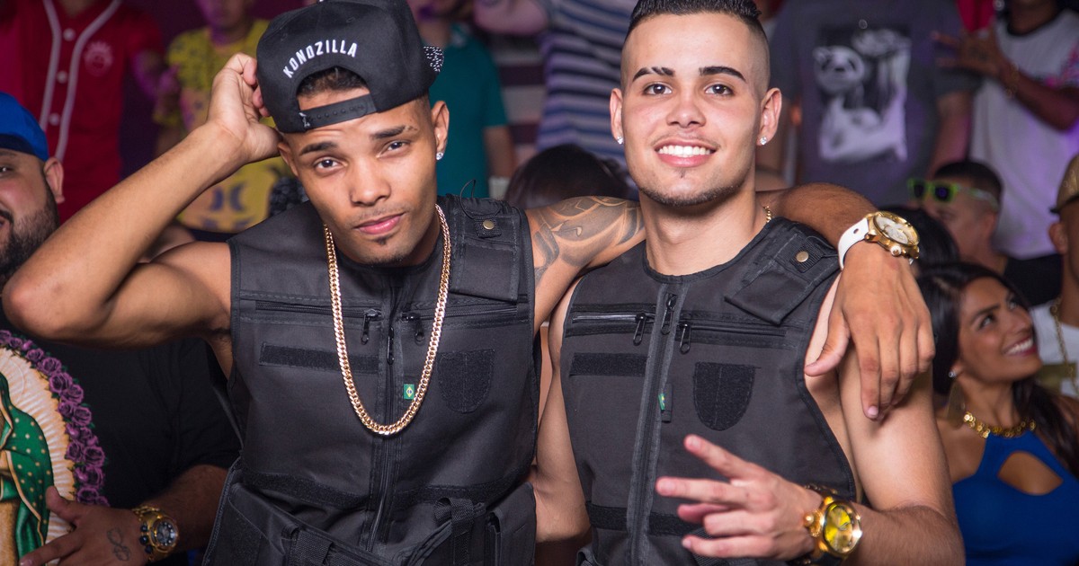 G1 - 'Bumbum granada' lidera streaming no país; clipe supera 50