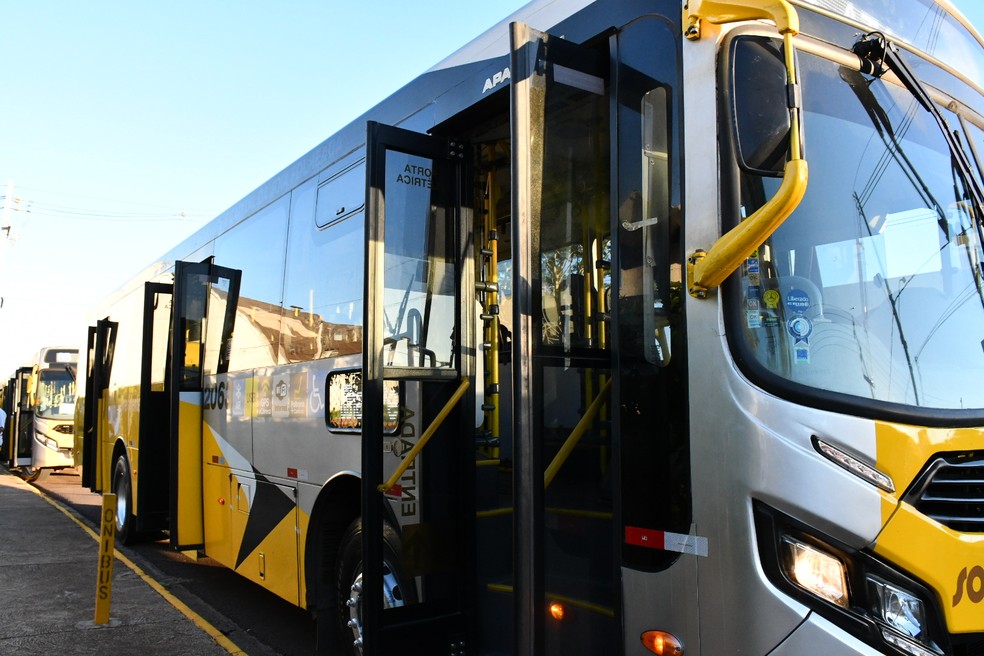 Transporte coletivo urbano de Presidente Prudente, Santa Cecília Turismo, Sistema de Ônibus Urbano (SOU), ônibus — Foto: Secom