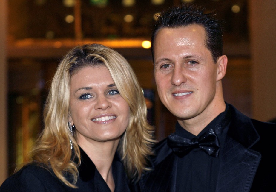 Esposa De Schumacher Divulga Rara Mensagem Grandes Coisas Comecam Com Pequenos Passos Formula 1 Ge