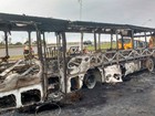 Ônibus é queimado no bairro de São Cristóvão, em Salvador