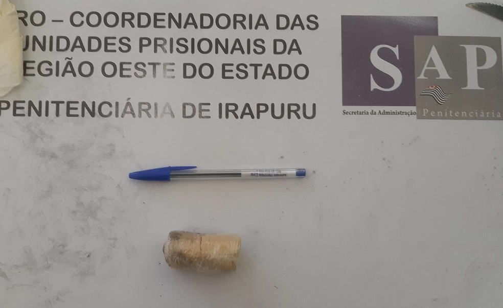 Visitantes foram presas ao tentar entrar com objetos ilegais e entorpecentes em penitenciárias do Oeste Paulista — Foto: Secretaria da Administração Penitenciária