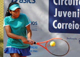 Nalanda Teixeira, tenista de Goiás, líder del ranking brasileño Junevil (Foto: Archivo personal)