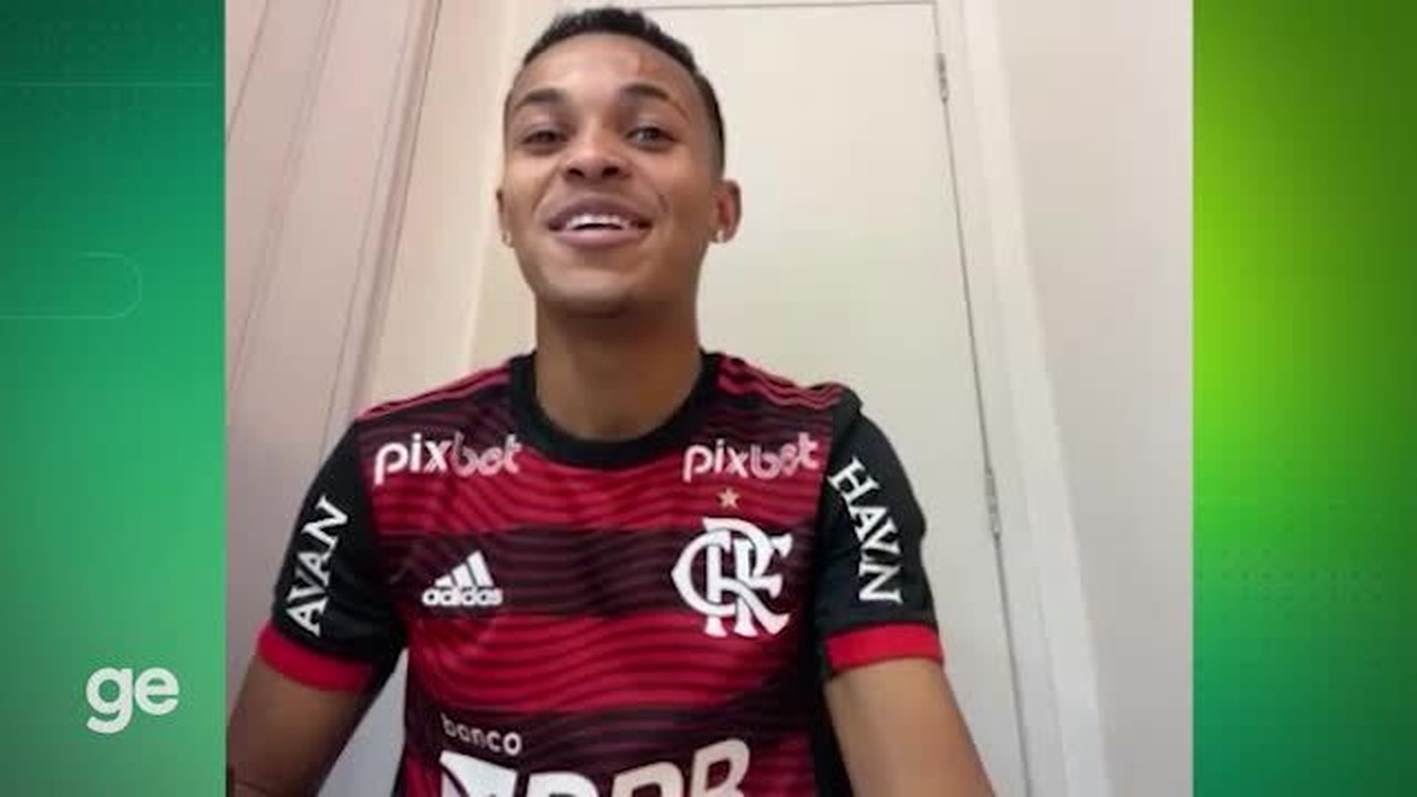 L&aacute;zaro comenta apelido de Caju e Castanha ao lado de Matheus Fran&ccedil;a: 'Foi o David Luiz'