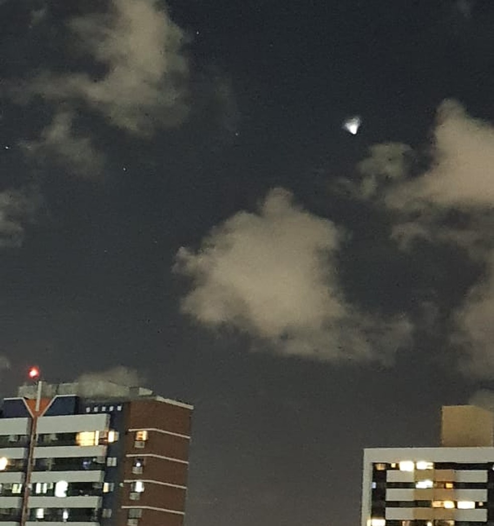 Clarao No Ceu Chama A Atencao De Moradores No Rn Astrofisico Explica Rio Grande Do Norte G1 Redimensione jpg, png, svg ou gif definindo nova altura e largura em pixels. clarao no ceu chama a atencao de