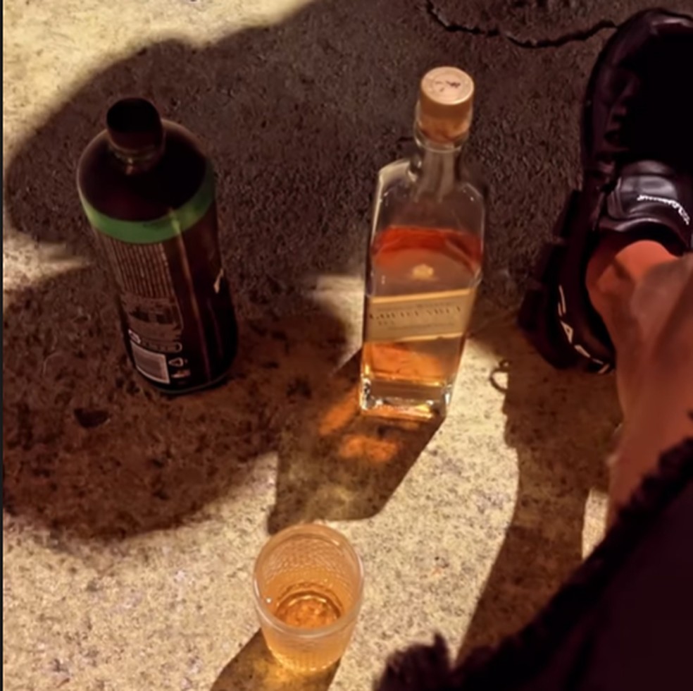 Última publicação de Biel Xcamoso mostra bebidas — Foto: Reprodução/Instagram