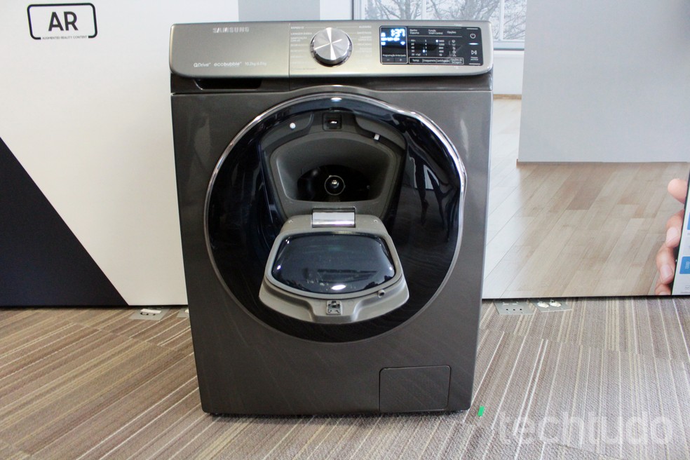 Samsung QDrive: máquina de lavar inteligente promete economia de energia — Foto: Aline Batista/TechTudo