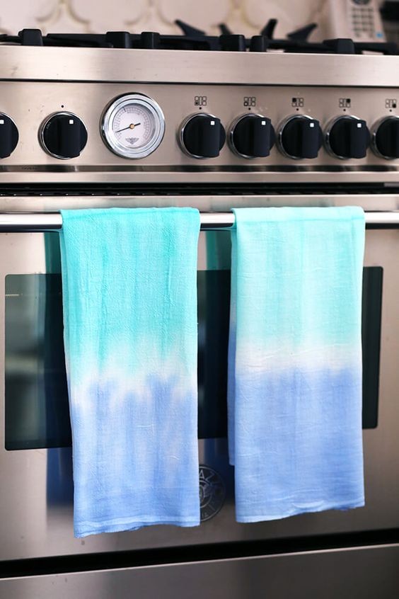 Paninhos tie-dye deixam a cozinha mais estilosa (Foto: Reprodução / Pinterest )