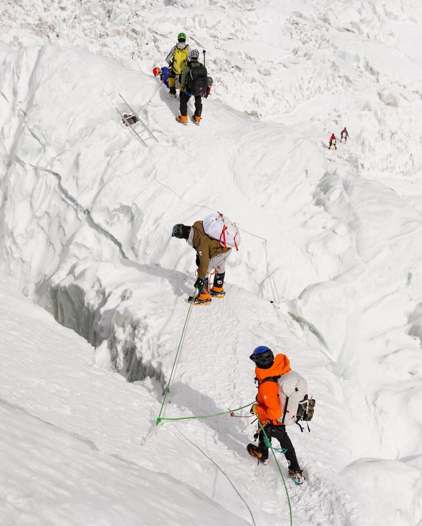 Primeira equipe de negros a chegar ao topo do Monte Everest (Foto: Reprodução/Instagram / People/ Full Circle Everest)