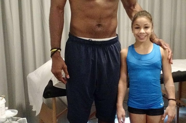 Ginasta Flavia Saraiva De 1 33m Tira Foto Com Nene Do Basquete De 2 11m Ancelmo O Globo