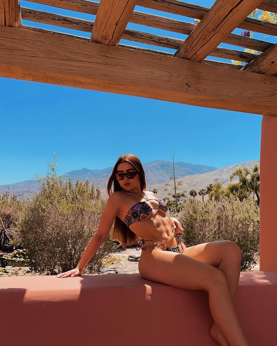 Jade Picon exibiu boa forma em Palm Springs, na Califórnia (Foto: Reprodução/Instagram)