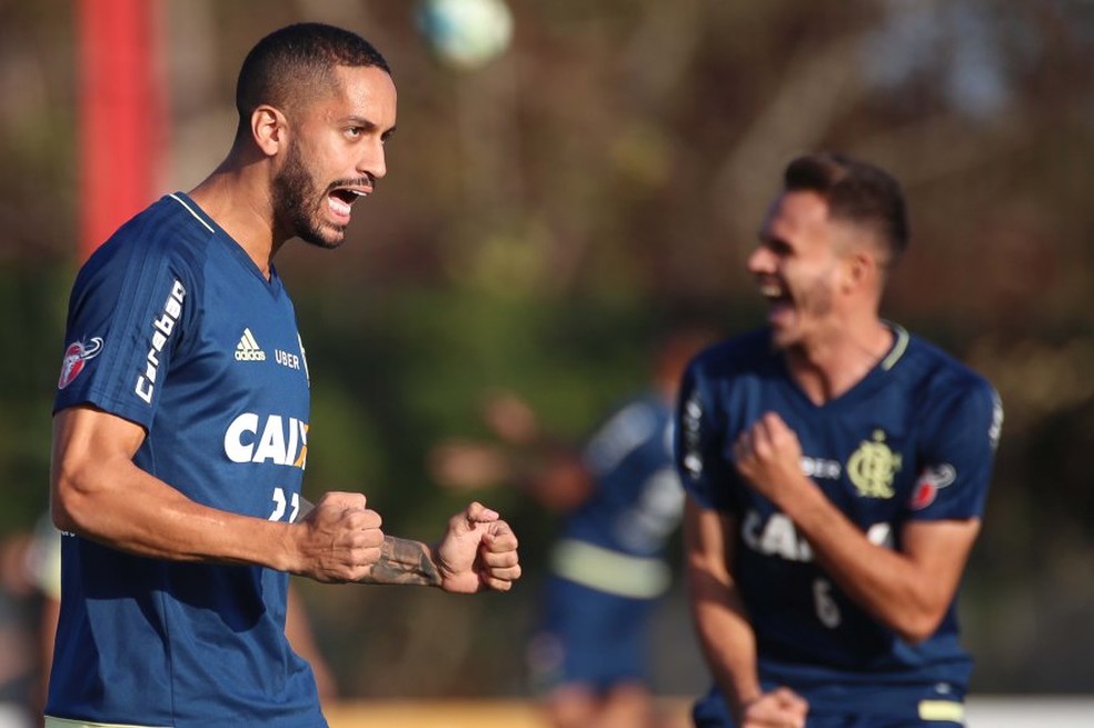 RÃ´mulo deve ser o primeiro reforÃ§o do GrÃªmio â€” Foto: Gilvan de Souza/Flamengo