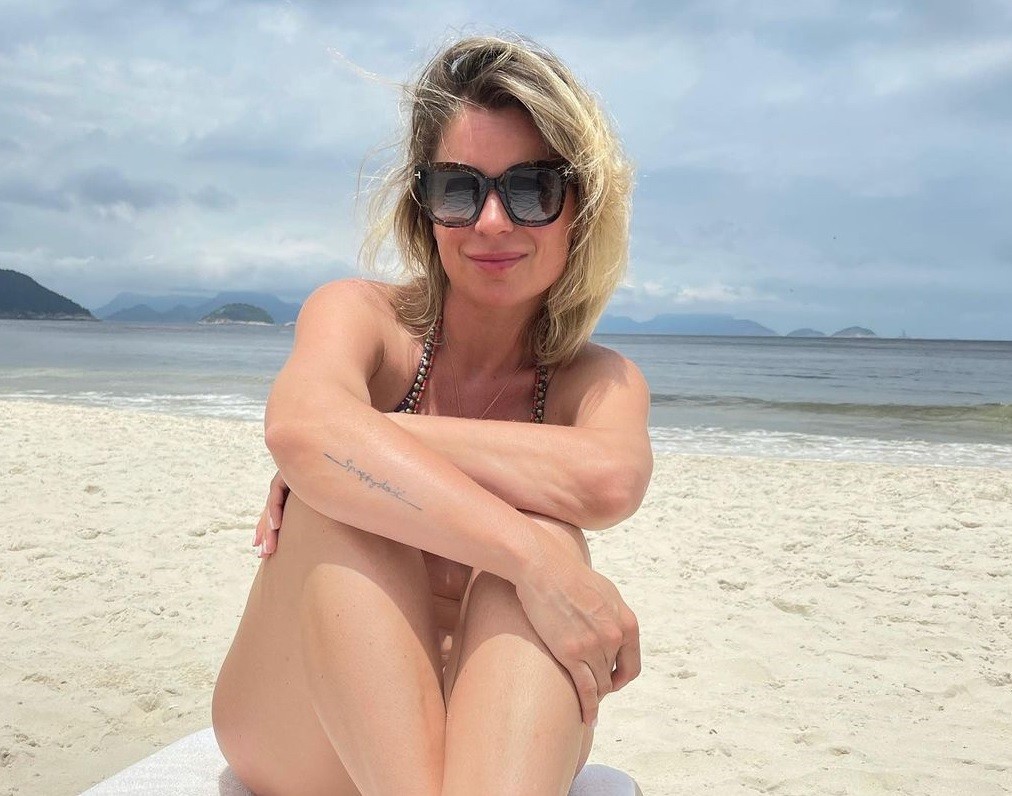 Ludwika Paleta curte praia no Rio de Janeiro (Foto: Reprodução/Instagram)