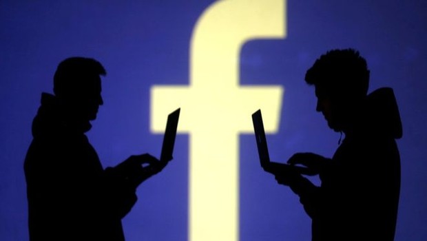 Documentos judiciais mostram que funcionário do Facebook alertou antes do que se pensava sobre atividades da Cambridge Analytica (Foto: Reuters via BBC News Brasil)