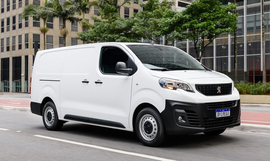 Peugeot e Citroën lançam vans elétricas que custam o dobro das versões a diesel