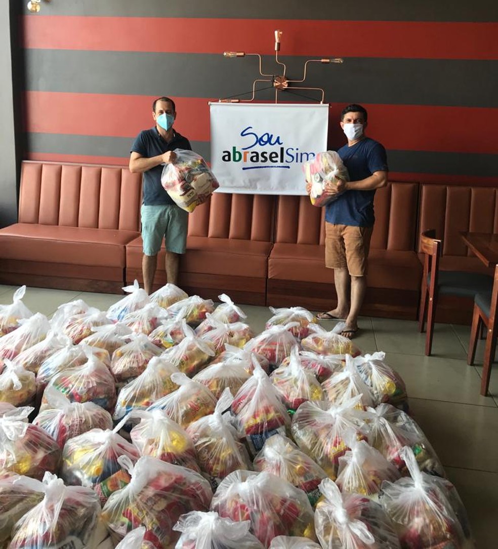 Empresários se uniram para ajudar funcionários demitidos duante pandemia de Covid-19 no Acre  — Foto: Arquivo Abrasel