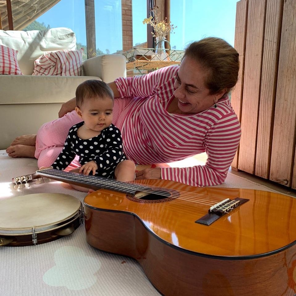 Cissa Guimarães e a neta Aurora (Foto: Reprodução/Instagram)