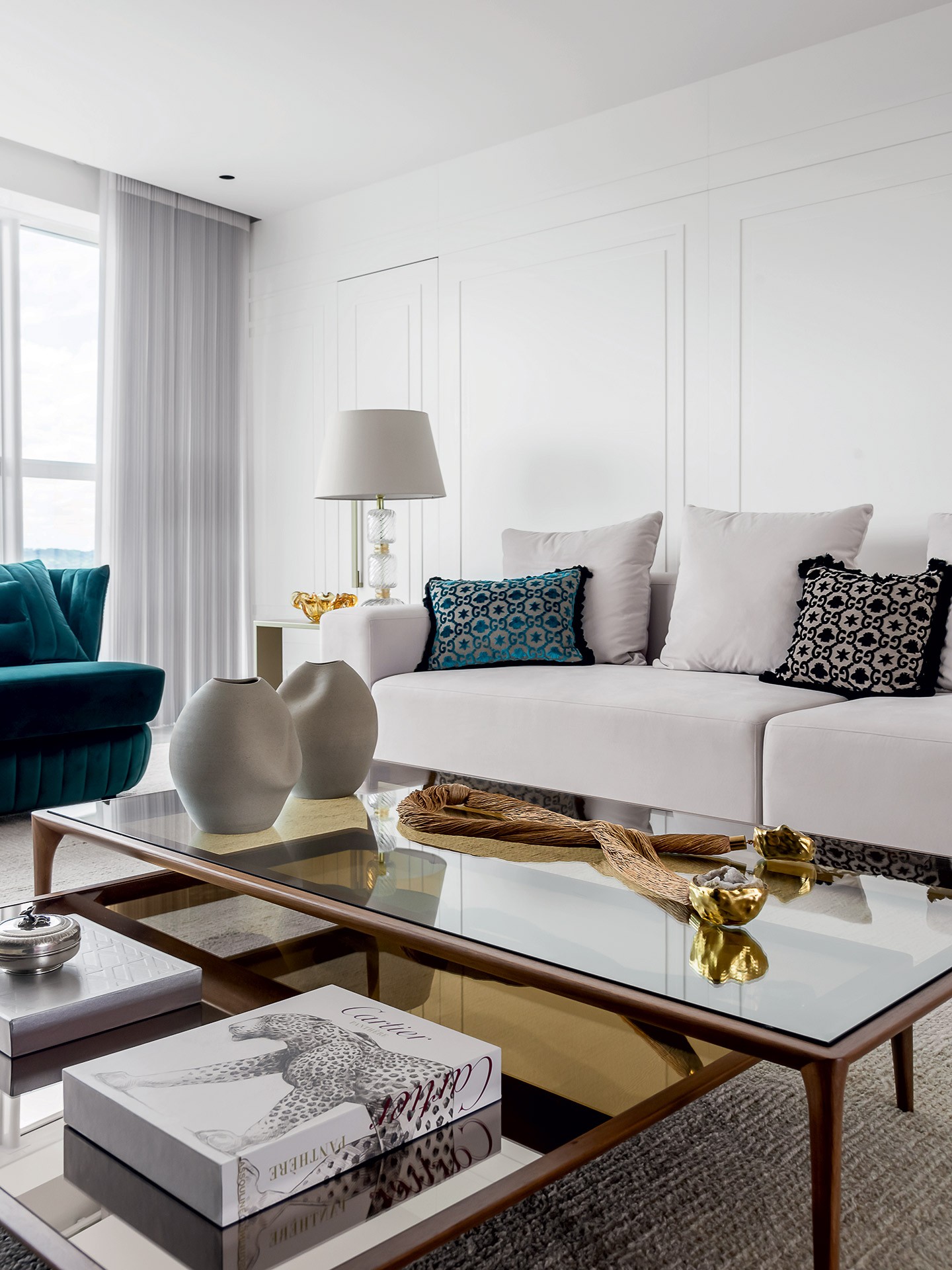 Integração e estilo clássico marcam apartamento de 279 m² (Foto: Wesley Diego Emes)