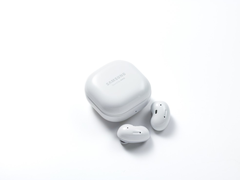 Galaxy Buds Live ainda não tem data para chegar ao Brasil — Foto: Divulgação/Samsung