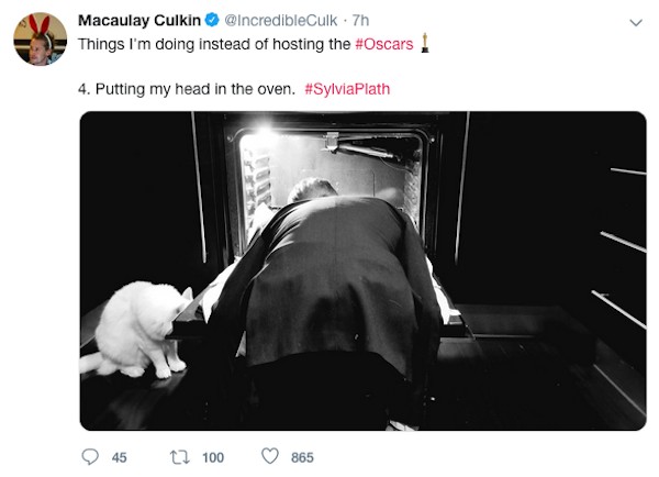 O ator Macaulay Culkin fazendo piada com o Oscar 2019 por meio da conta dele no Twitter (Foto: Twitter)