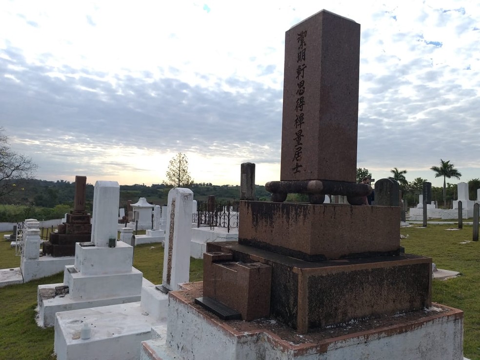 Cemitério Japonês em Álvares Machado — Foto: Heloise Hamada/G1