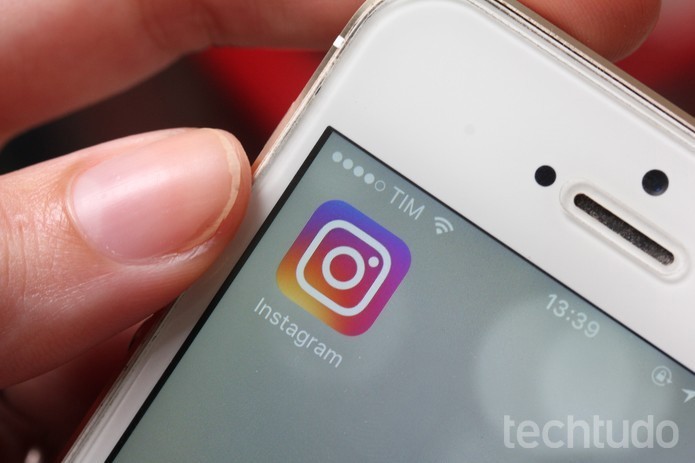 Instagram atualiza com suporte à nova gama de cores do iPhone 7 (Foto: Luciana Maline/TechTudo)