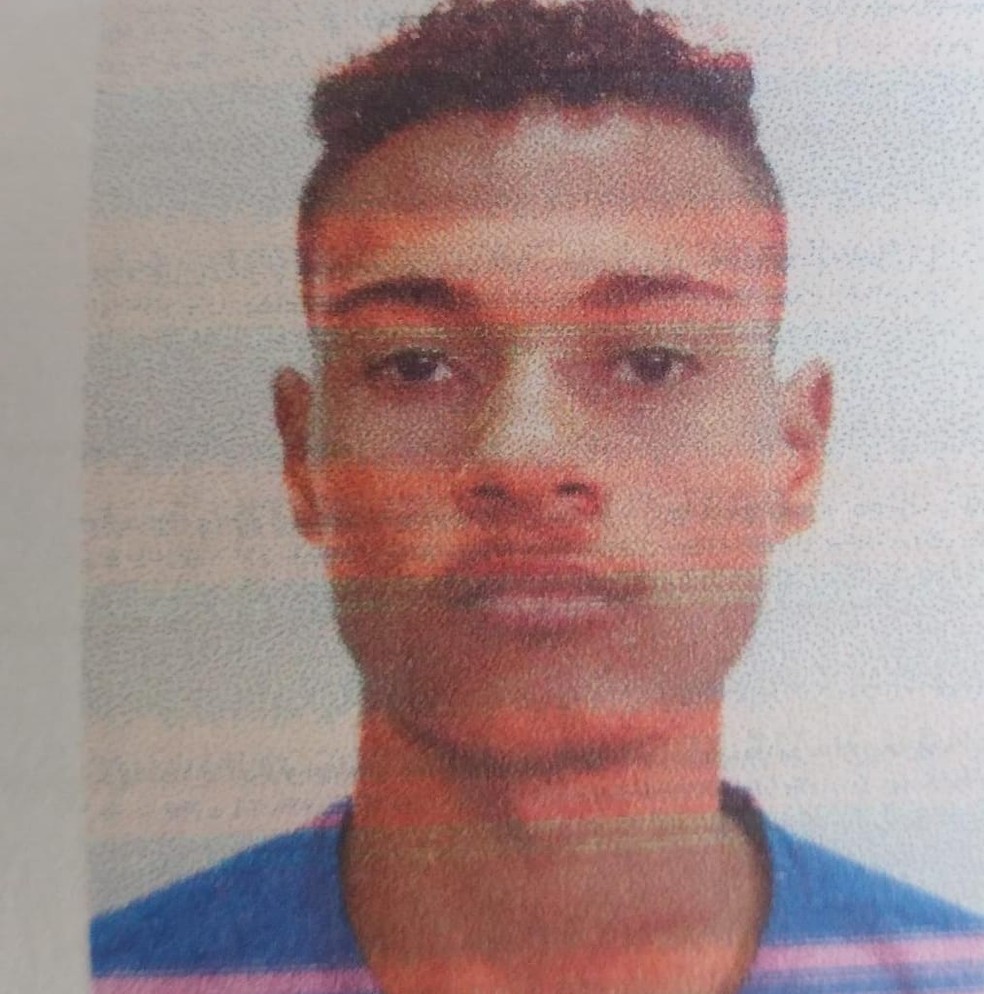 Matheus Alves dos Santos, de 21 anos, foi morto durante um assalto em Rio Branco  — Foto: Reprodução