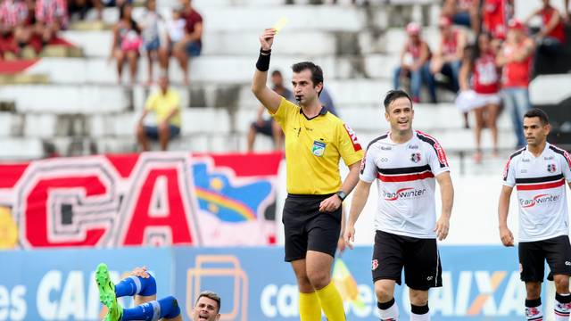 Pipico Santa Cruz x Confiança