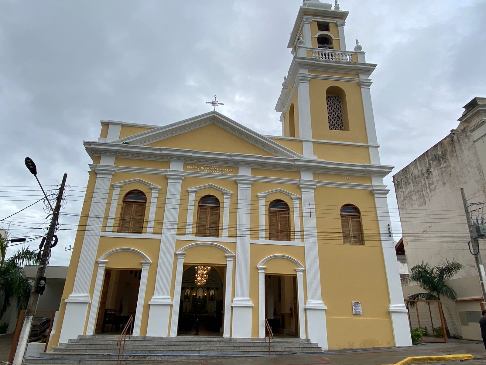 Reforma é concluída e igreja Nossa Senhora da Candelária é reaberta para população em Corumbá