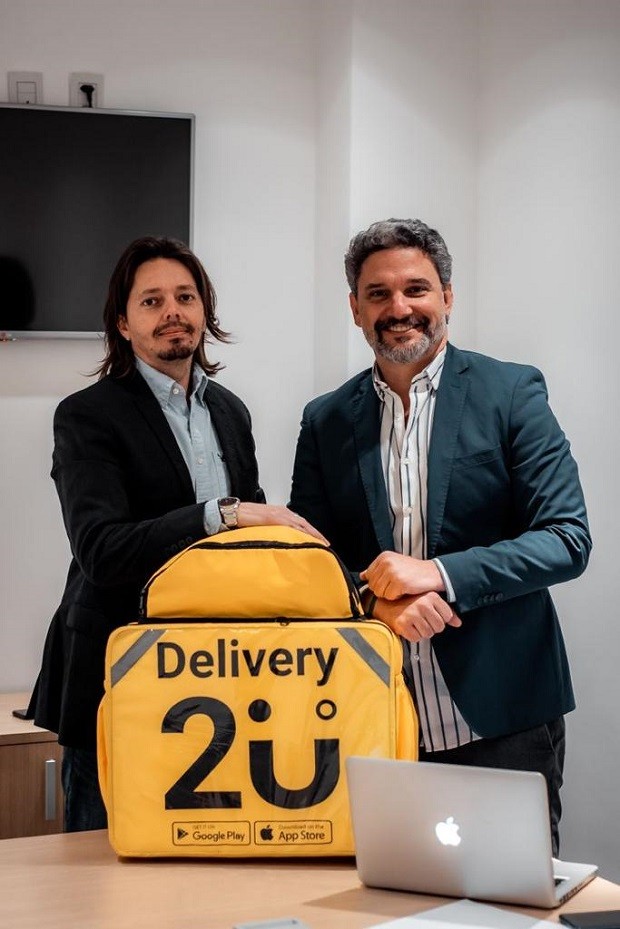 O Delivery 2U foi desenvolvido pelos empresários Maurinho Coelho e Hudson Pessini: serviço já está em 14 cidades (Foto: Divulgação)
