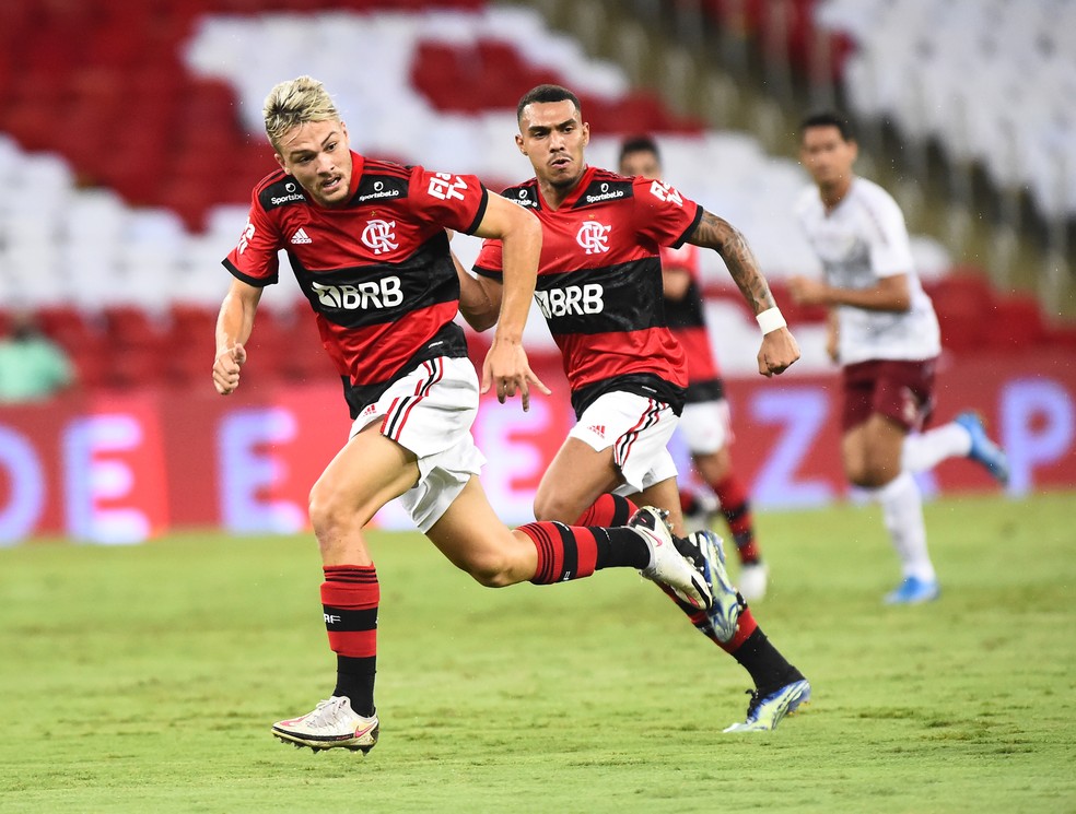 Noga foi um dos destaques do Flamengo — Foto: André Durão/ge