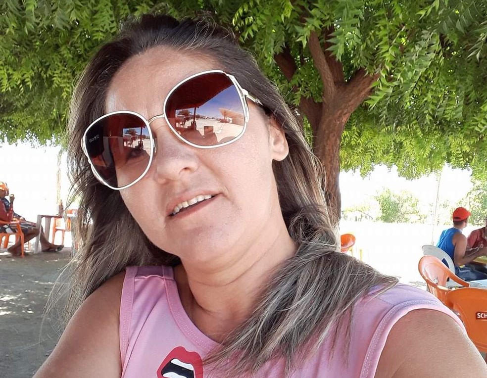 Mulher é morta a tiros em salão de beleza na cidade de Caraúbas — Foto: Reprodução