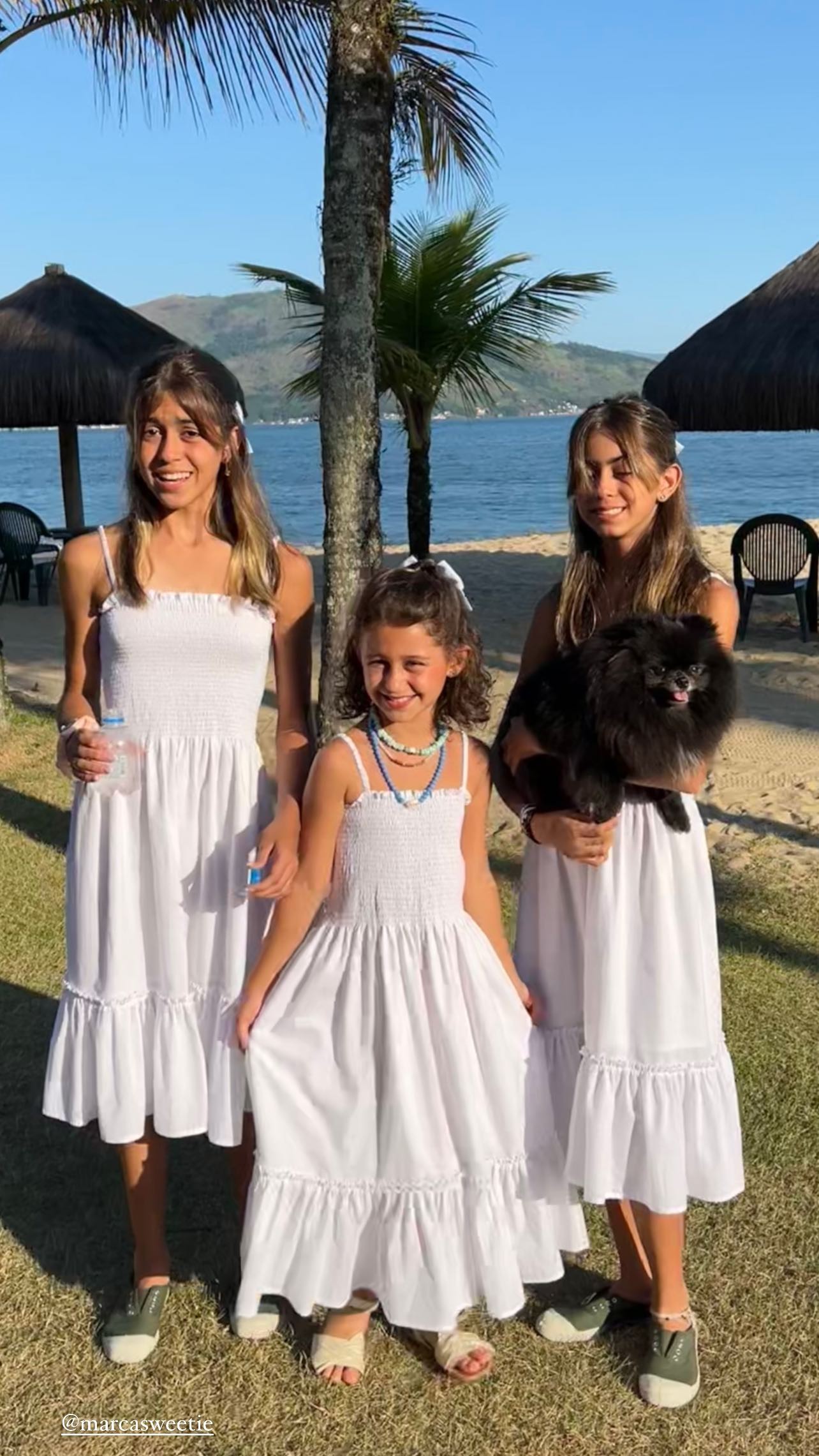 Mina (centro), filha de Guilhermina Guinle, com as primas Sofia e Antônia, filhas de Giovanna Antonelli (Foto: Reprodução/Instagram)