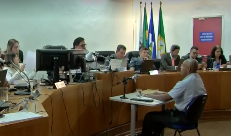 Coronel Lesco durante depoimento na Vara Militar — Foto: Reprodução/TVCA
