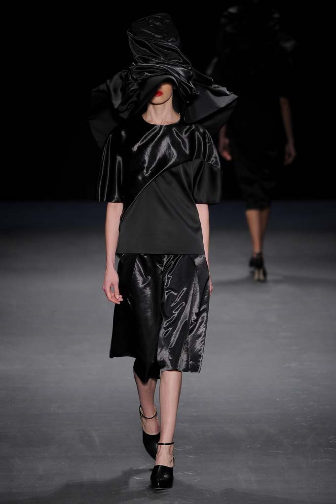 fernanda-yamamoto-s-o-paulo-inverno-2014-desfiles-vogue