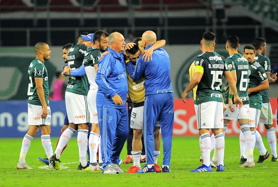 Returno tem Palmeiras na lideranÃ§a, VitÃ³ria no G-4 e Bahia com mais derrotas 