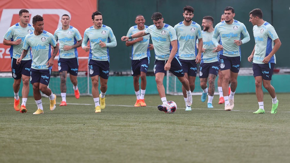 Jogadores do Palmeiras durante treino na Academia de Futebol — Foto: Cesar Greco