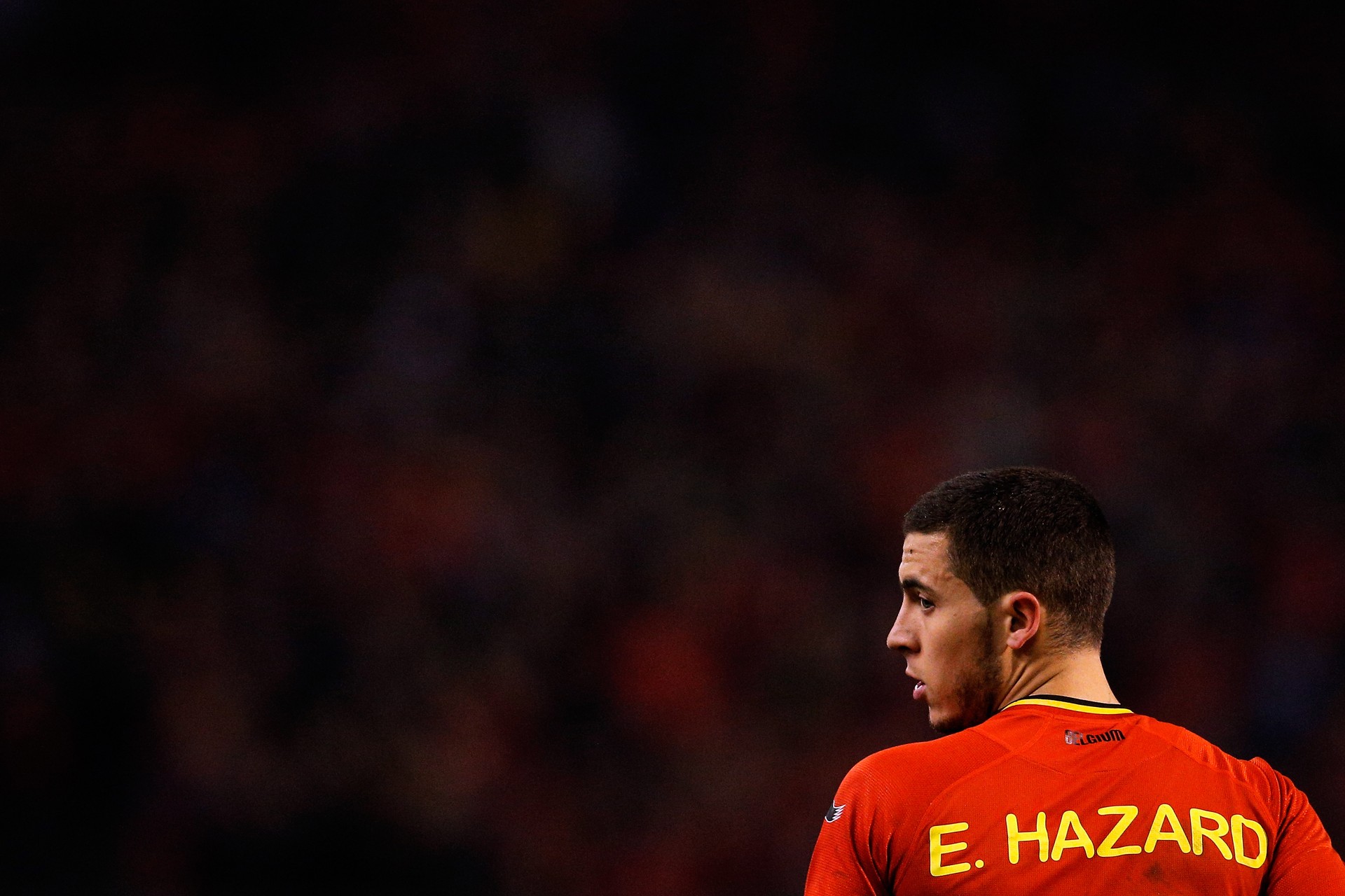 Hazard tem a responsabilidade de comandar uma geração tida como promissora (Foto: Getty Images)
