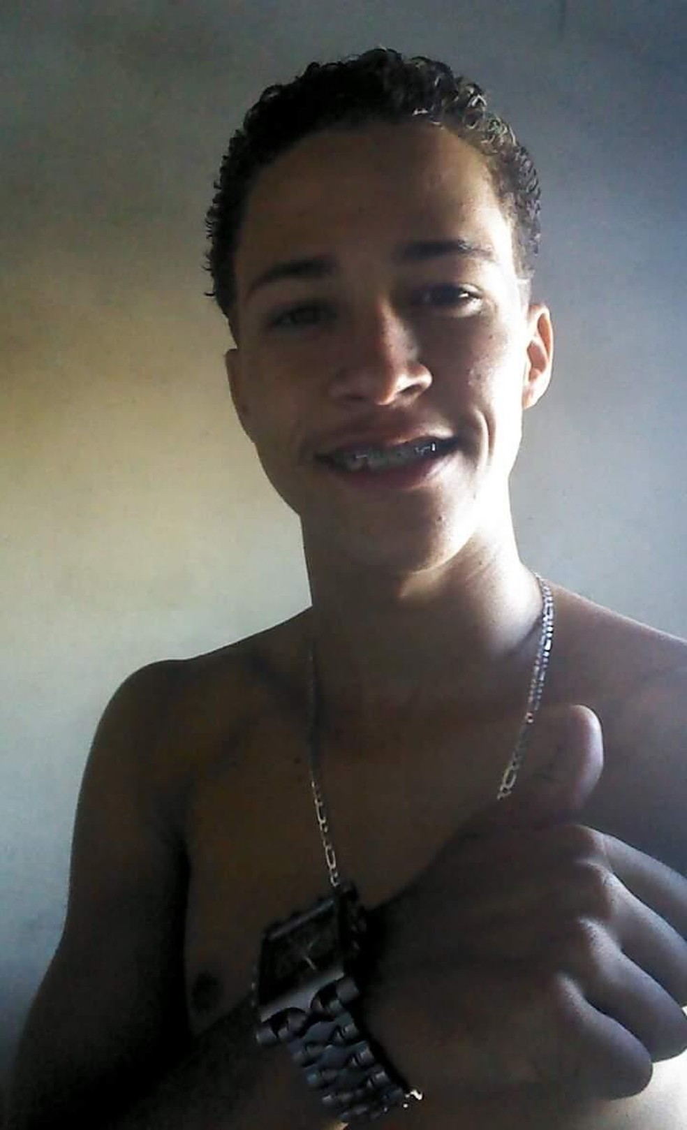 Gabriel Batista de Oliveira Furtado de 22 anos morreu após ser baleado em ataque a tiros em morro de Vitória — Foto: Reprodução/TV Gazeta