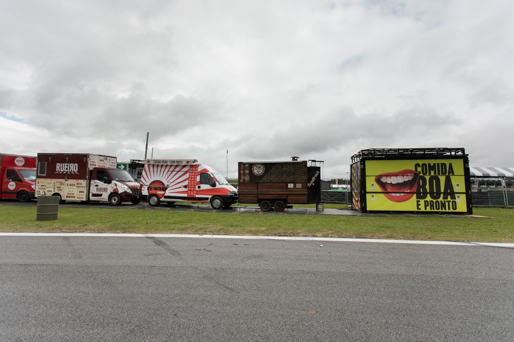 Food trucks do Lollapalooza 2018 estacionados no Autódromo de Interlagos, em São Paulo (Foto: Marcelo Brandt/G1)